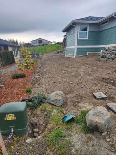 Ridgecrest yard before landscaping — bare dirt